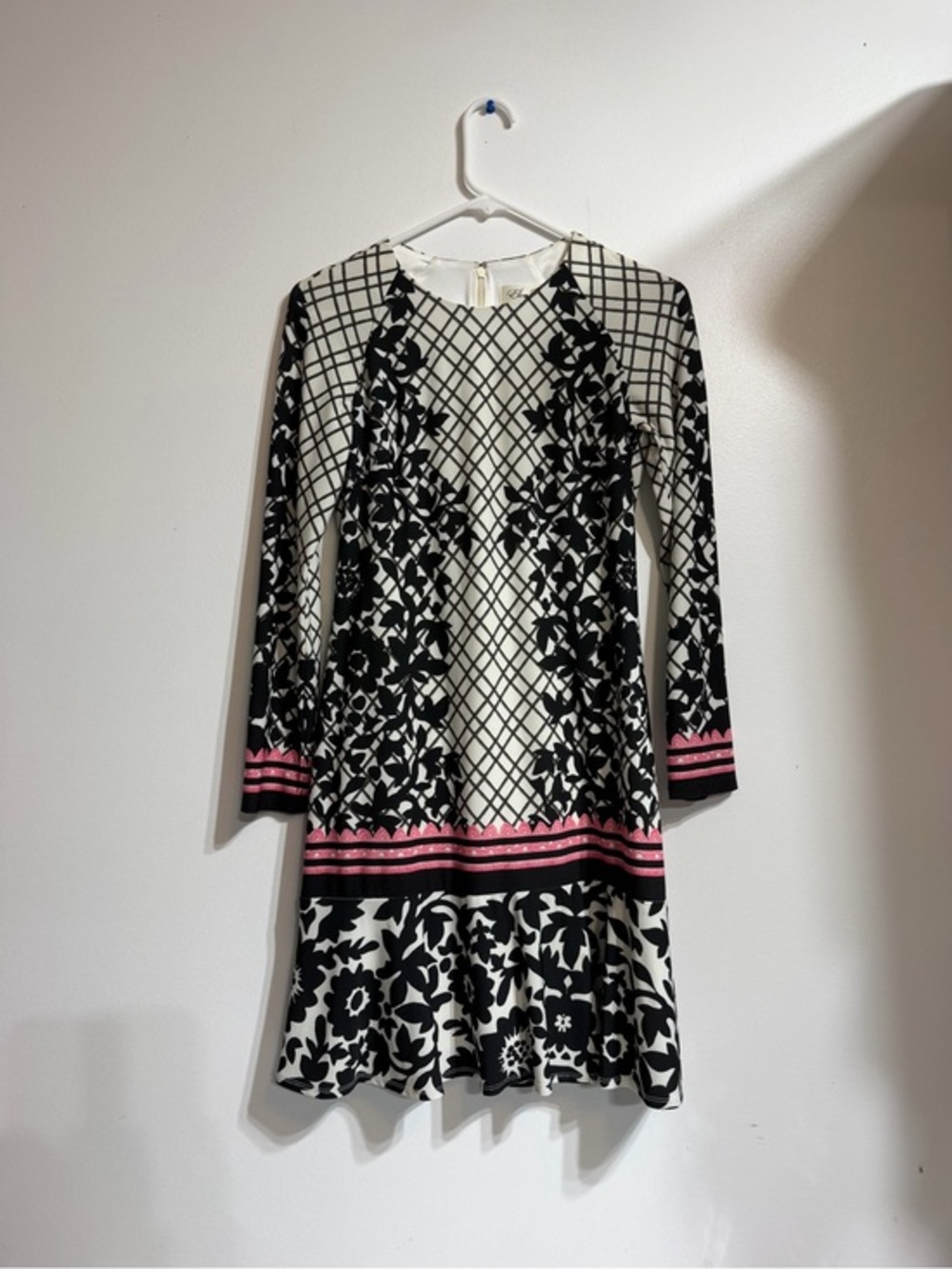 Eliza J Black & White Floral Grid Long Sleeve Dress - Size 4P